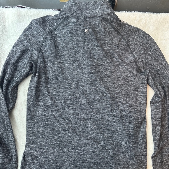 Men’s lululemon surge warm zip up - Picture 3 of 3